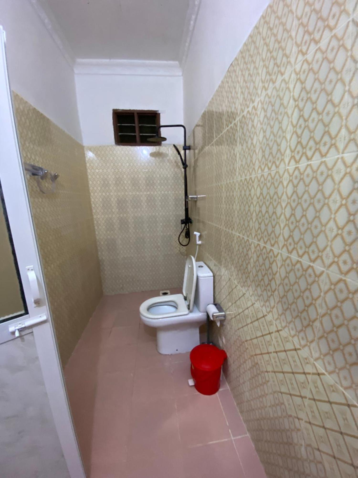 Bed and Breakfast Falcon House Кендва Екстер'єр фото